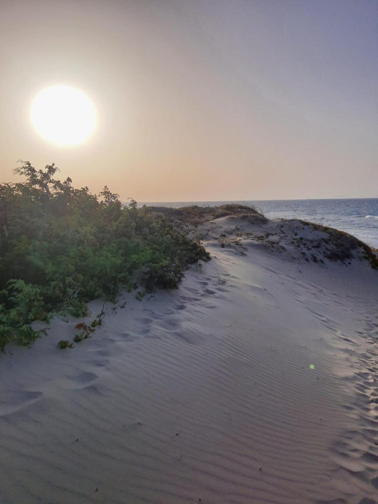Il Tramonto Sulle Dune Badesi Kültér fotó