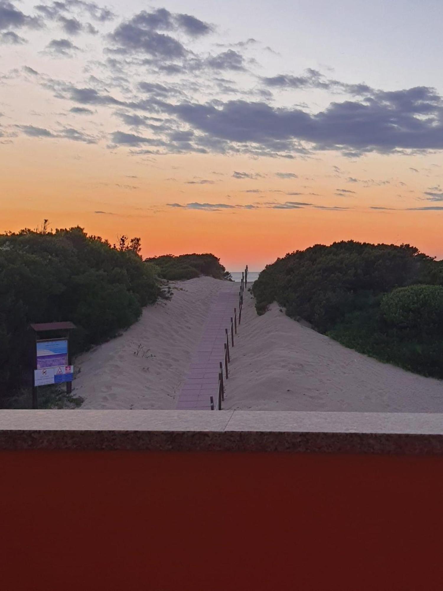 Il Tramonto Sulle Dune Badesi Kültér fotó